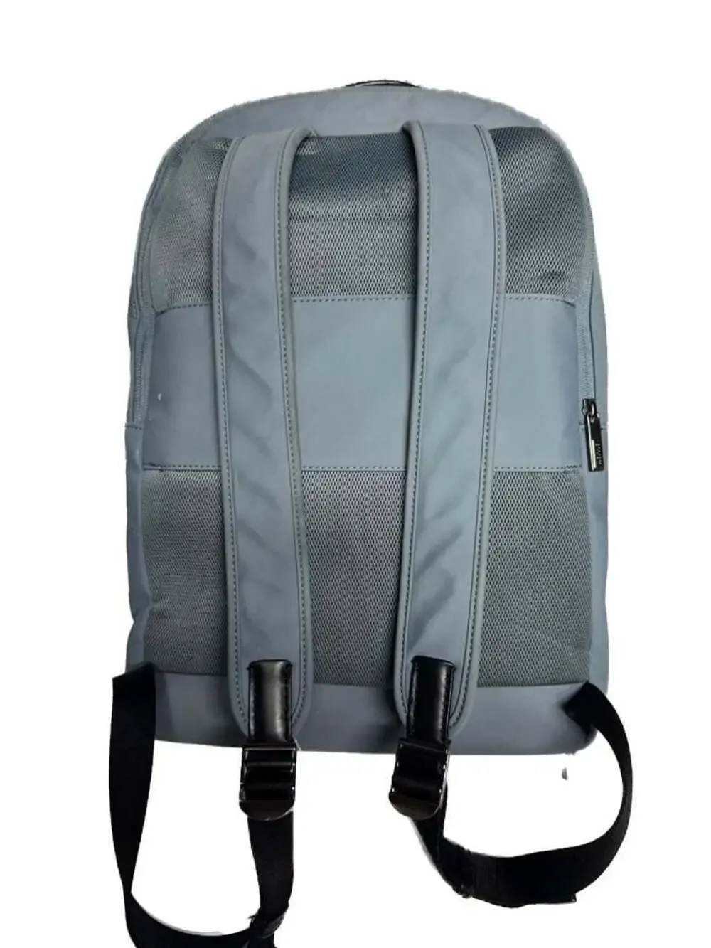 Away The Everywhere Zip Backpack in Coast Blue